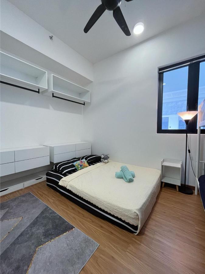 Beacon Executive Suite By Fantabulous Guest House George Town Esterno foto